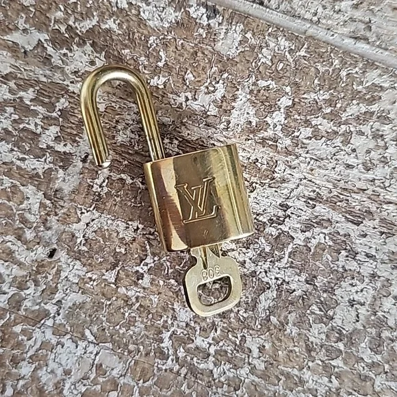 Louis Vuitton Lock and Key 308